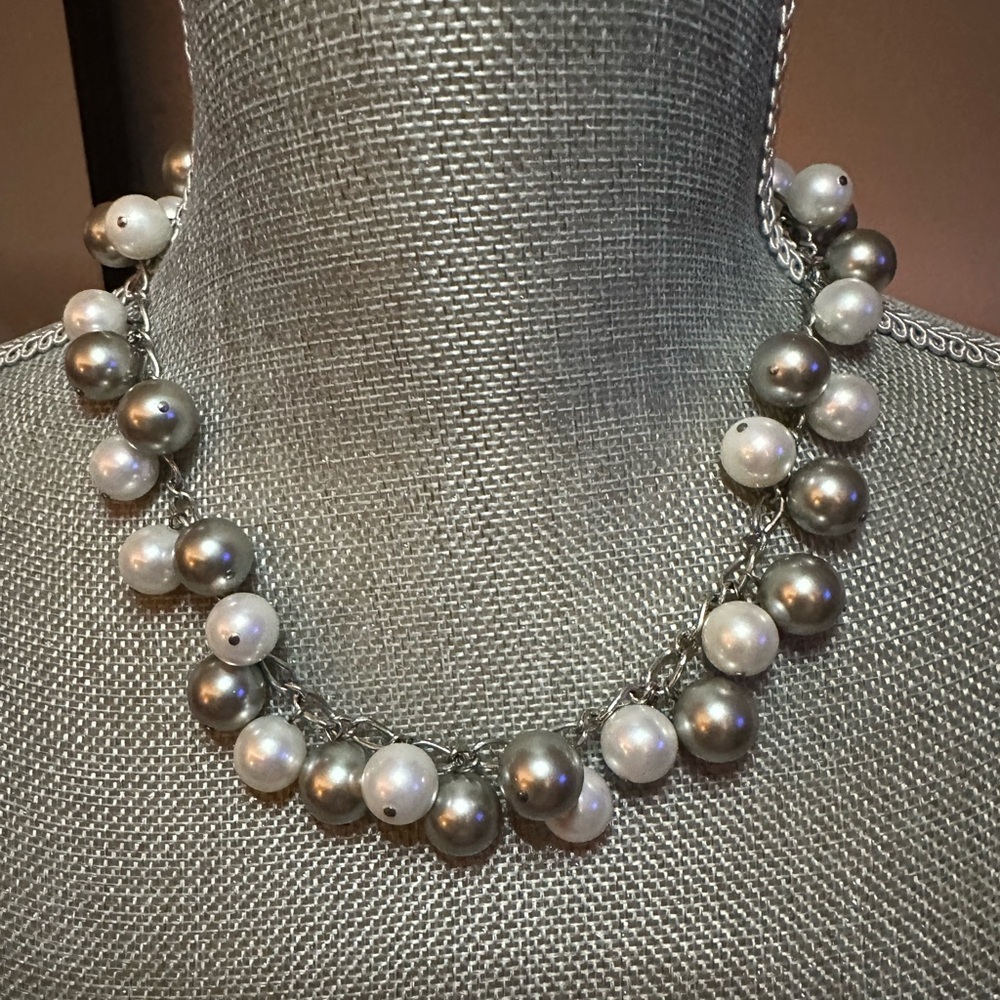 Silver and White Pearl Necklace with Lustrous Finish